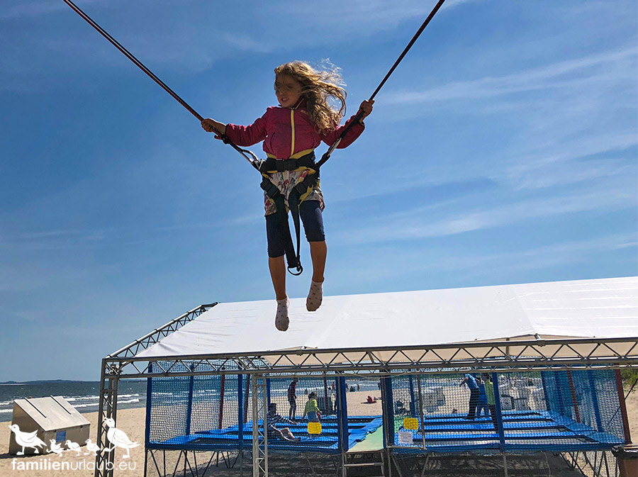 Usedom-Dreikaiserbäder-Kind-Trampolin Kind Trampolin