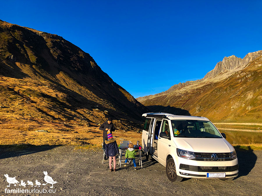 Oberalppass-Herbst-Berge-Camping